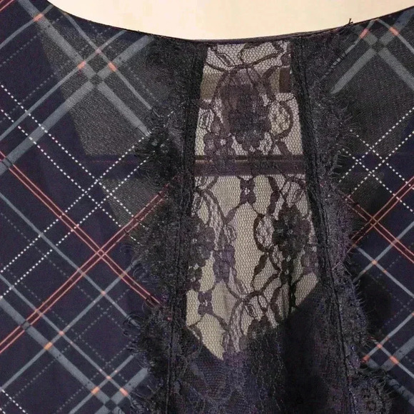 LC Lauren Conrad patterned blouse with lace back size L women flared ruffle cuff - Picture 11 of 11